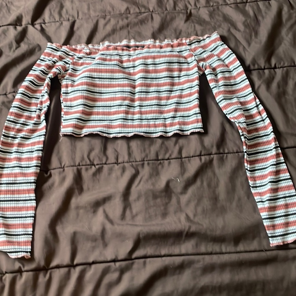 Off shoulder crop top